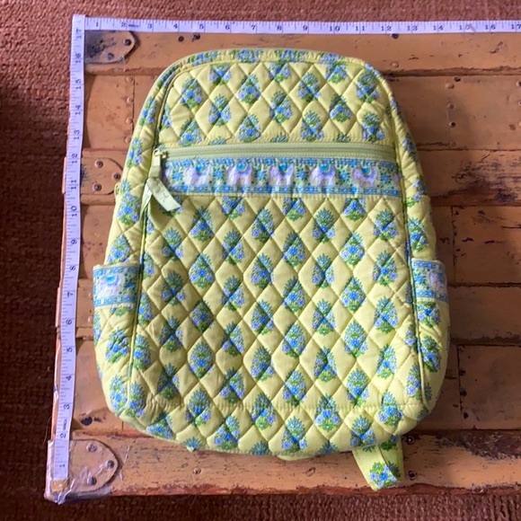 🌿🐘💚 VERA BRADLEY ELEPHANT QUILTED BACKPACK BAG RETIRED PATTERN LIME GREEN - Picture 4 of 11